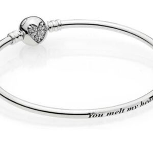 Pandora Ltd Edition Heart of Winter "You Melt my Heart" Bangle Bracelet, MEDIUM